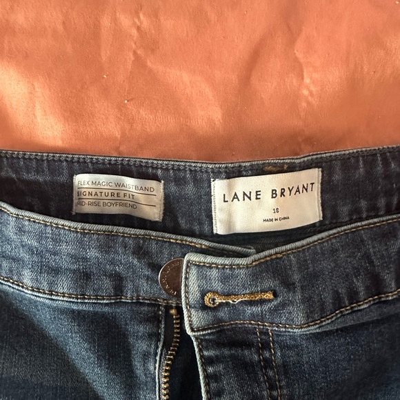 Lane Bryant dark washed jeans with studded cuffs size 18 - Picture 4 of 4